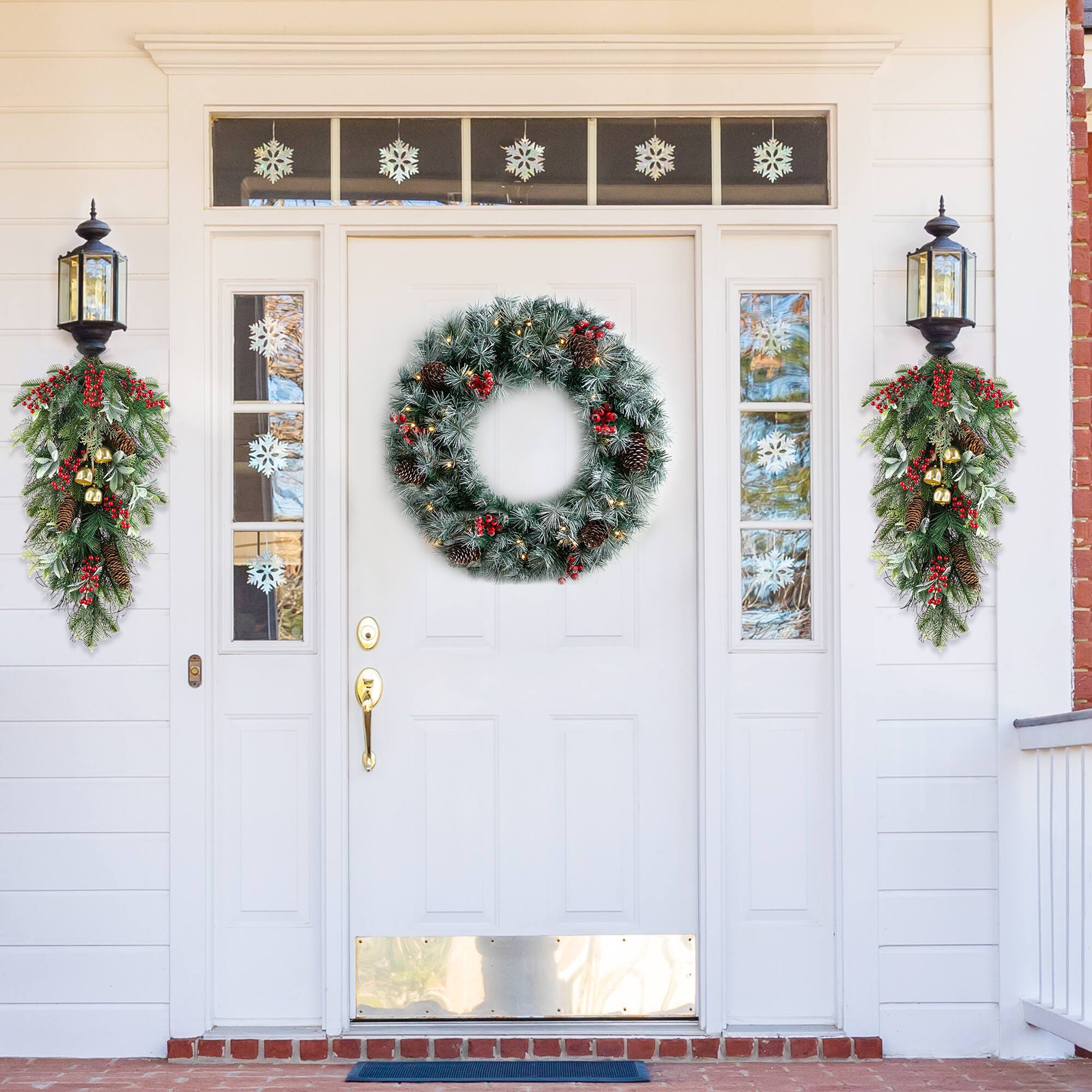 Glitzhome® 26" Berry, Pinecone & Bell Teardrop